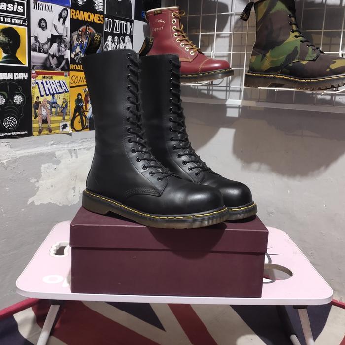 dr martens 1914 Black smooth Vtg