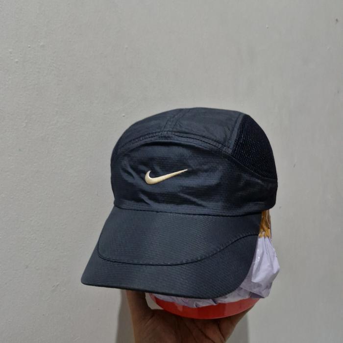 Topi Nike Running Vintage 5 panel