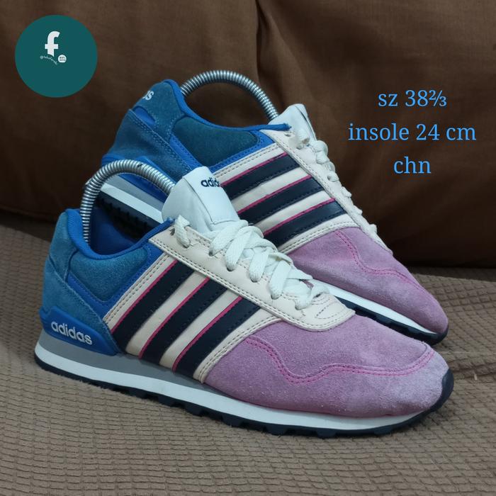 Sepatu Adidas Neo 10K size 38 ⅔ . Second .  Adidas 10K . Not Adidas ZX 750 . Sepatu Wanita . Adidas 