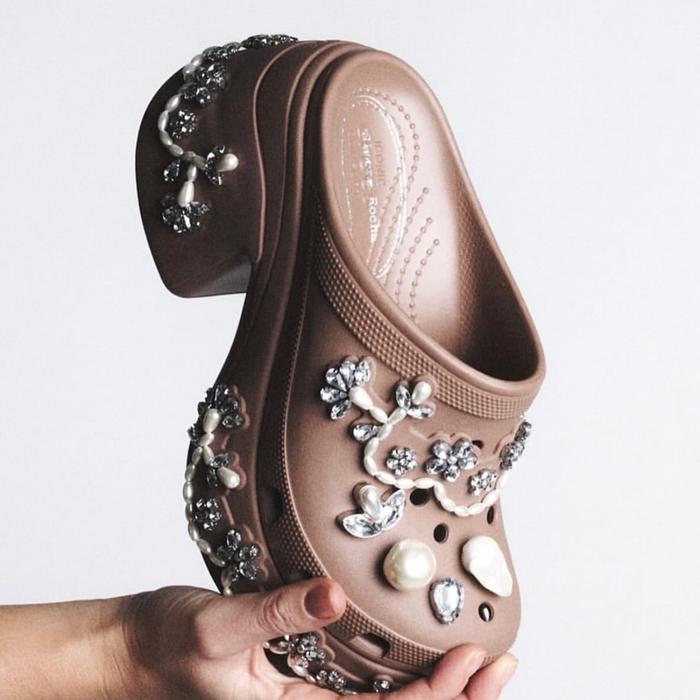 SIMONE ROCHA x Crocs Siren Clog Brown Latte & Powder Pink 2025