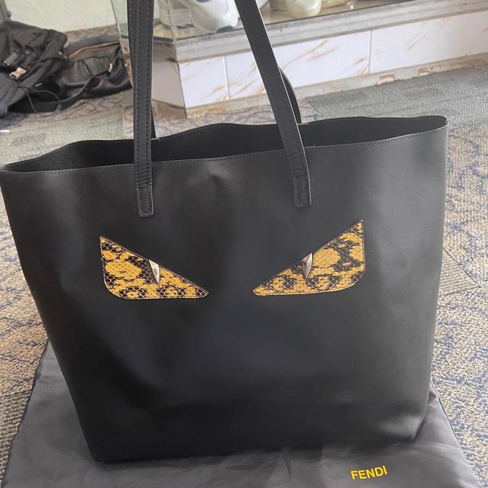 preloved fendi,,,,,,,,,,,,