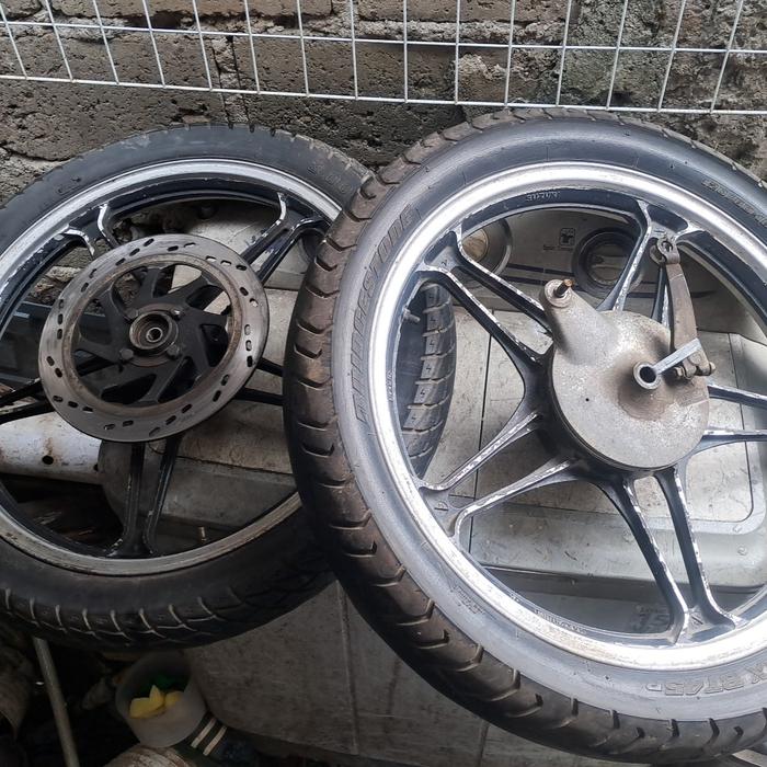 Velg thunder suzuki tunder custom japstyle caferacer tracker dll pelek racing palang original ori co