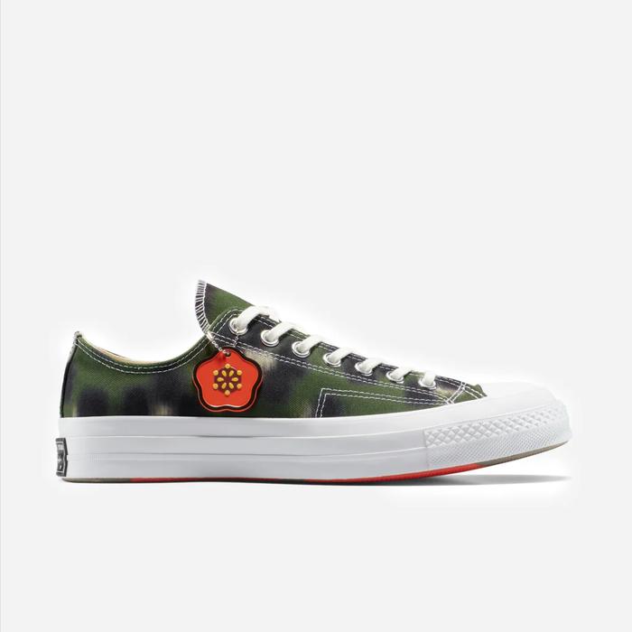 Sepatu Sneakers Wanita Converse x KENZO Chuck 70 Ox Cypress Black White Original A16291C