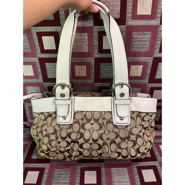Preloved Tote Coac* . .
