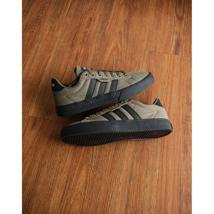ADIDAS DAILY 3.0 - OLIVE BLACK
