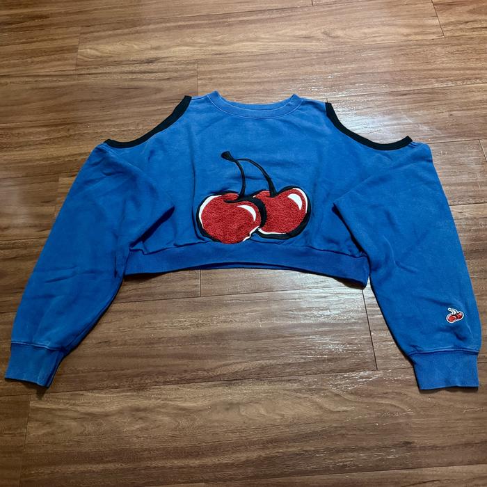 Crop Top Sweater Kirsh Cherry Biru Wanita - Size 1