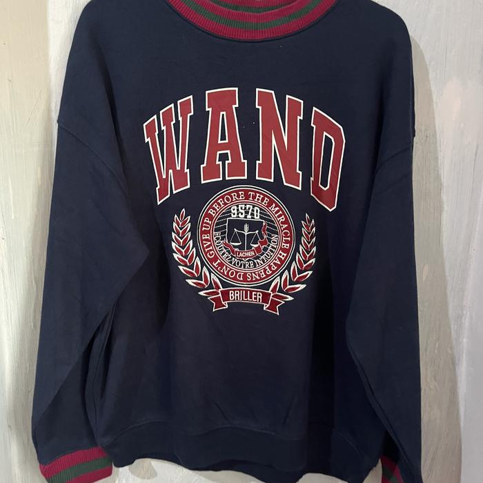 Crewneck Spinns Size Medium