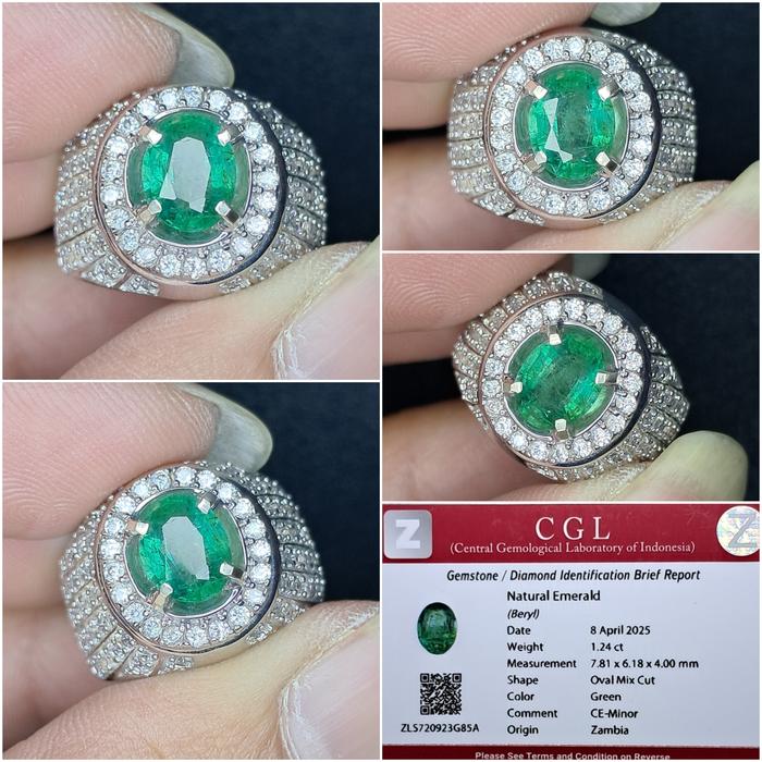 Natural Emerald Beryl Zamrud Zambia 1.24cts memo CGL