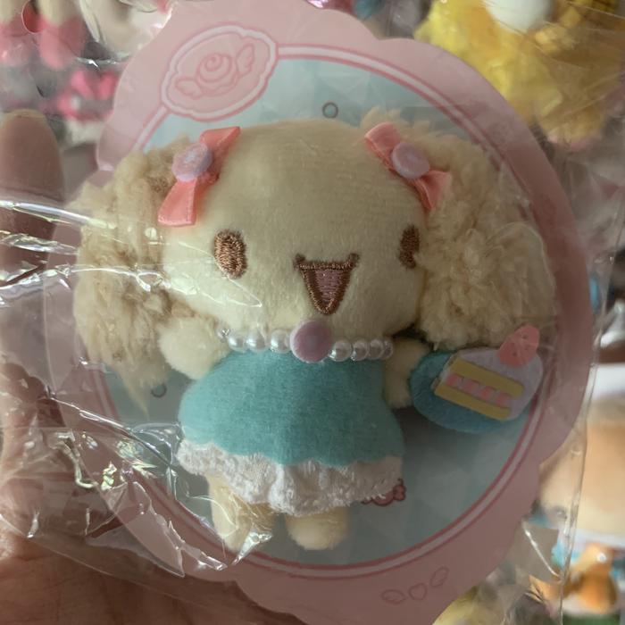 Boneka chiffon cinnamoroll brooch mini