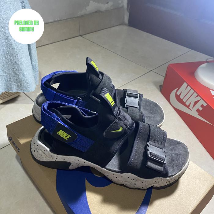 Preloved Sepatu Sandal Nike