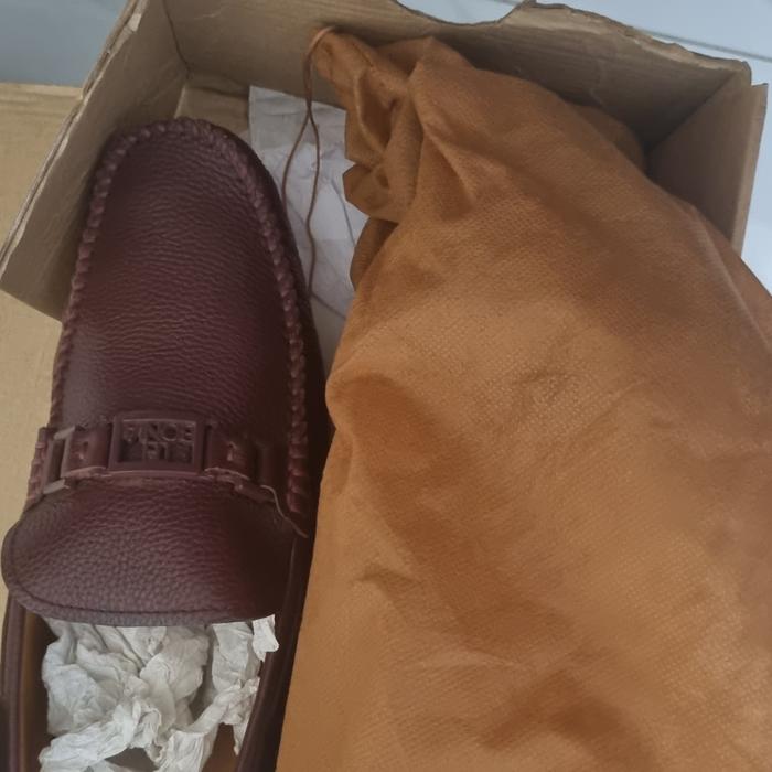 Sepatu loafer slip on Bonia burgundy fullset full kulit authentic preloved
