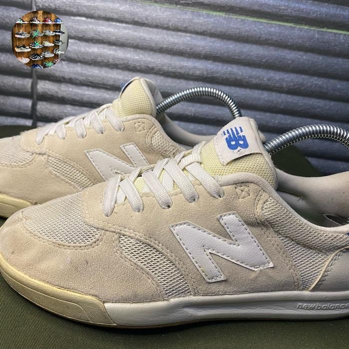 Sepatu NB New Balance Uk.35, Ins.210,  Vietnam. KT300WHP