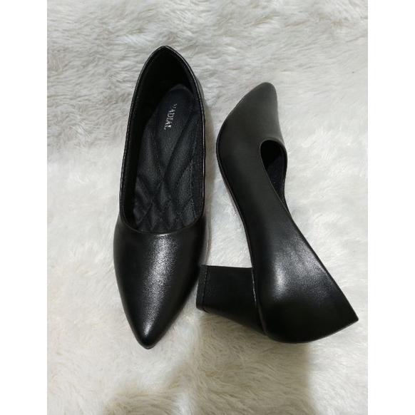 Nadial II Sepatu Wanita Pansus Polos 5 CM