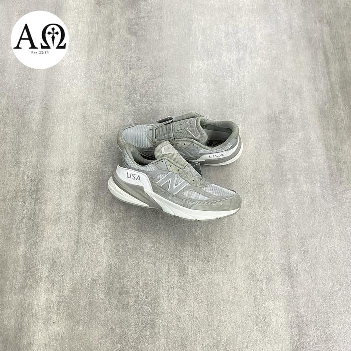 New Balance 990 V6 WTAPS "Moon Mist"