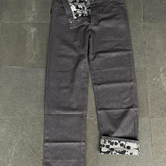 Xlarge Overprint "Skull Grahic"Jeans