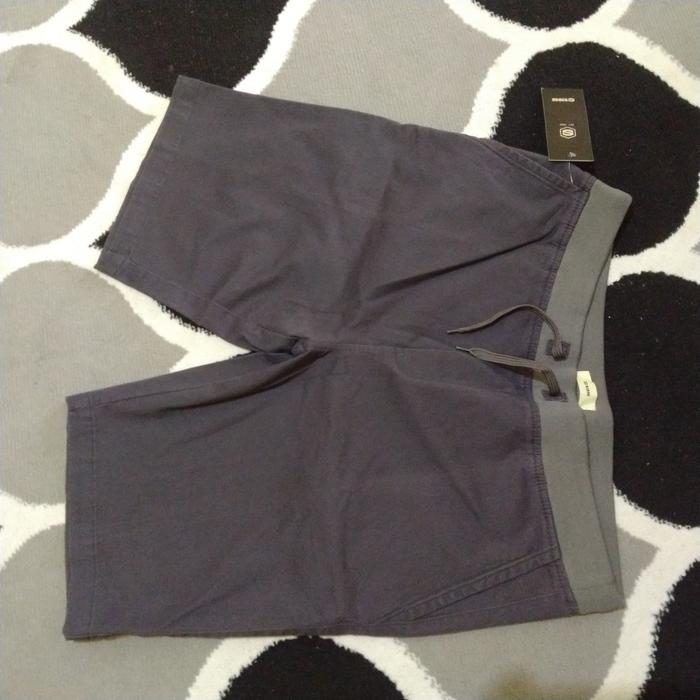 CELANA PENDEK S135 ORIGINAL
