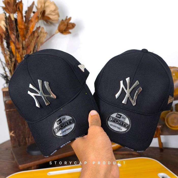 TOPI BASEBALL DISTRO LOGO NY - LOGO PLAT BESI SILVER – TOPI BASEBALL PRIA WANITA HITAM LOGO PLAT NY 