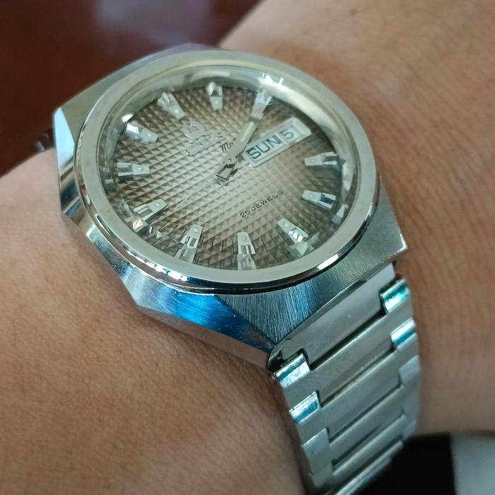 Jam TITUS Matic Pyramid Dial Automatic Swiss