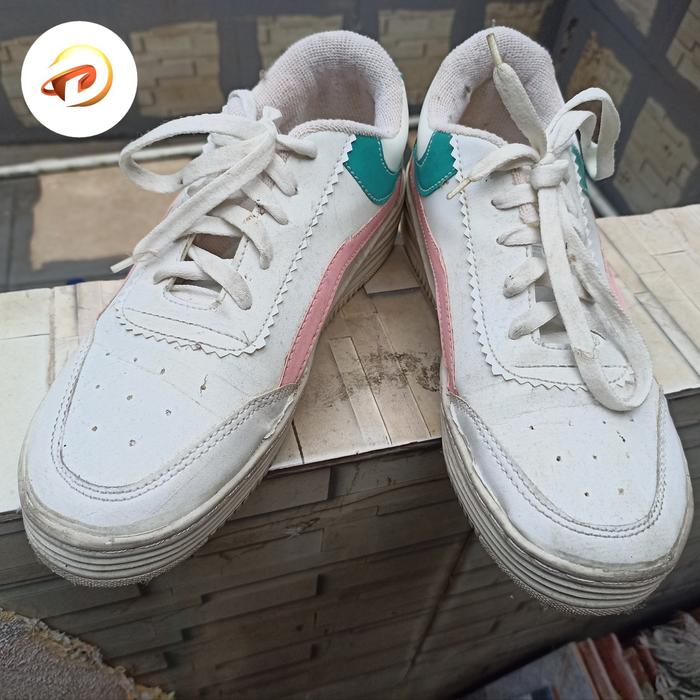 Sepatu second Wanita casual import