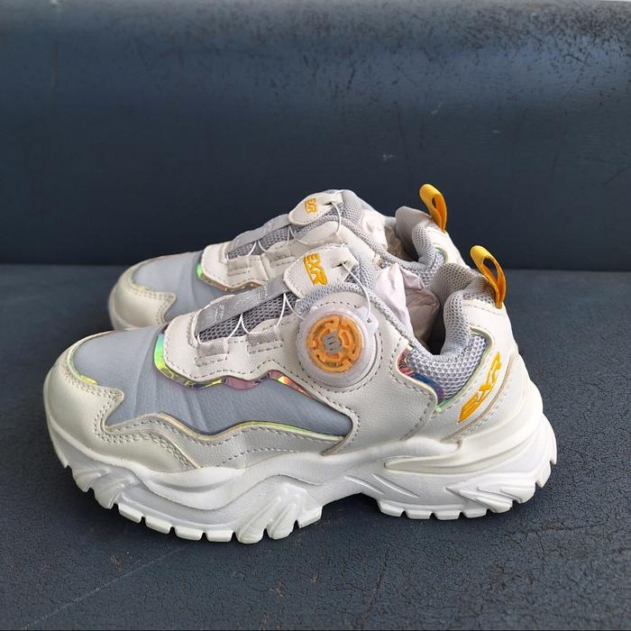 Sepatu anak second original EXR BOA size 31