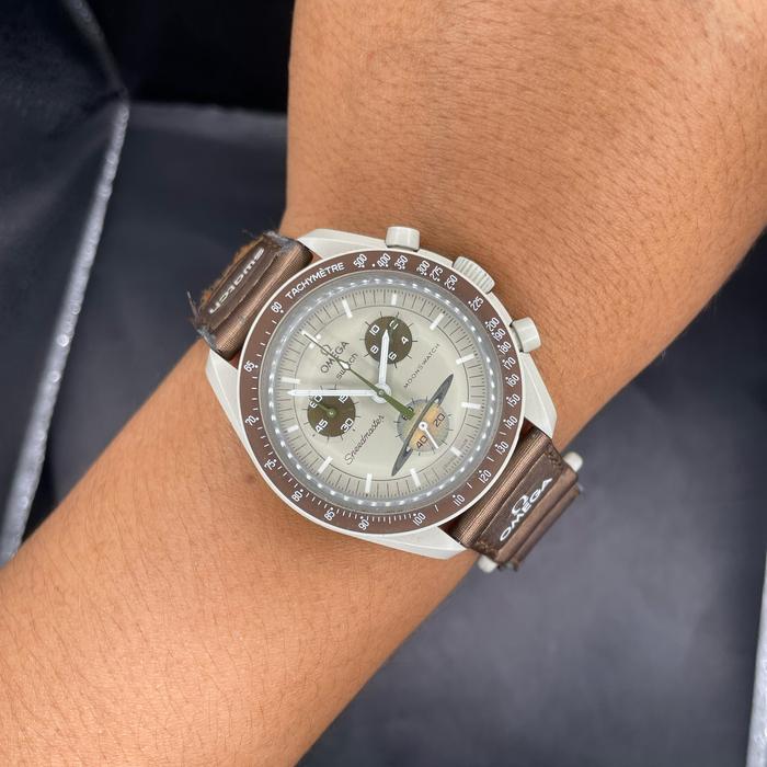 OMEGA X SWATCH SATURN