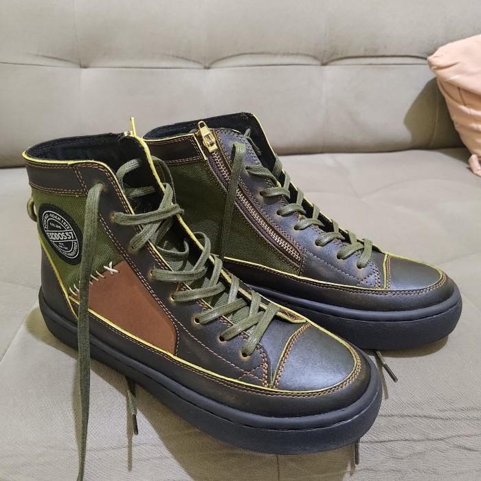 Sepatu Sneaker Kulit Brown Exodos size 38 High Pria