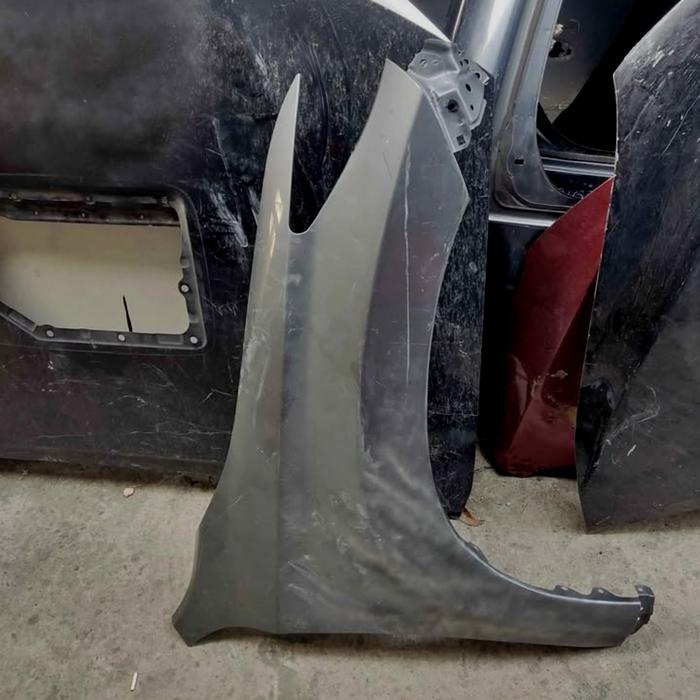 fender spakbor Mitsubishi Pajero all-new 2016 2017 2018 2019 2020 original kanan