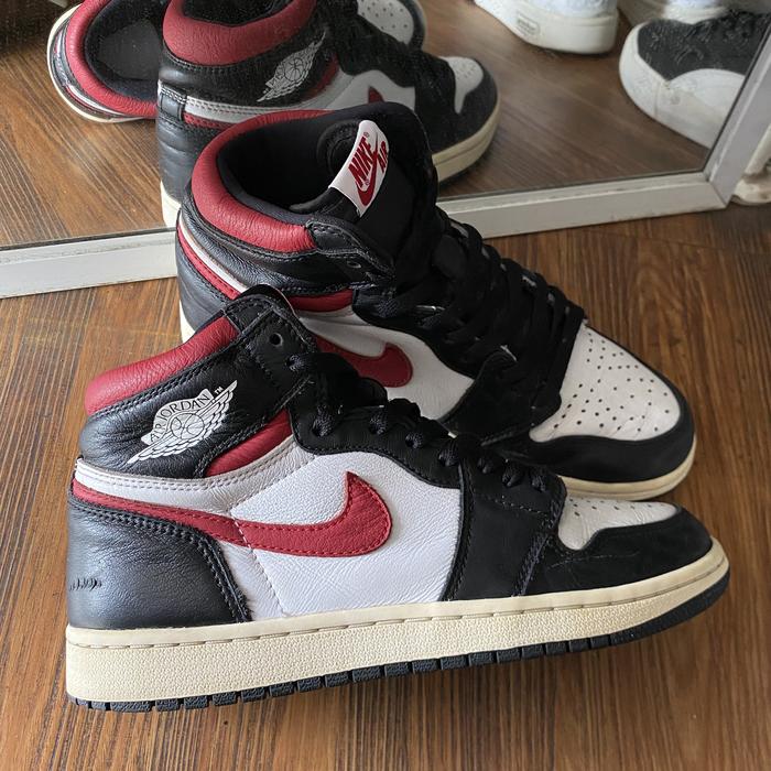 Nike air jordan 1 high white black gym red casual original murah - sneakers second market