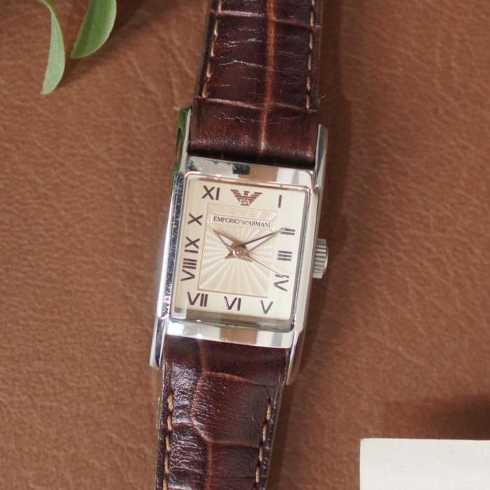 Emporio Armani Jam Tangan Wanita