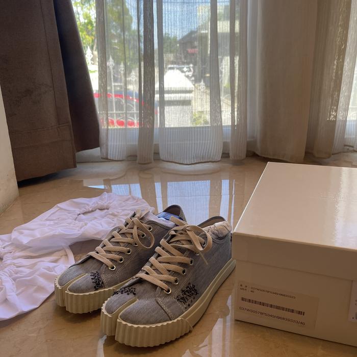 maison margiela tabi not maison mihara yasuhiro x madness not visvim rick owens raf simons issey miy