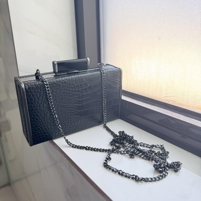Preloved clutch zara tas pesta zara