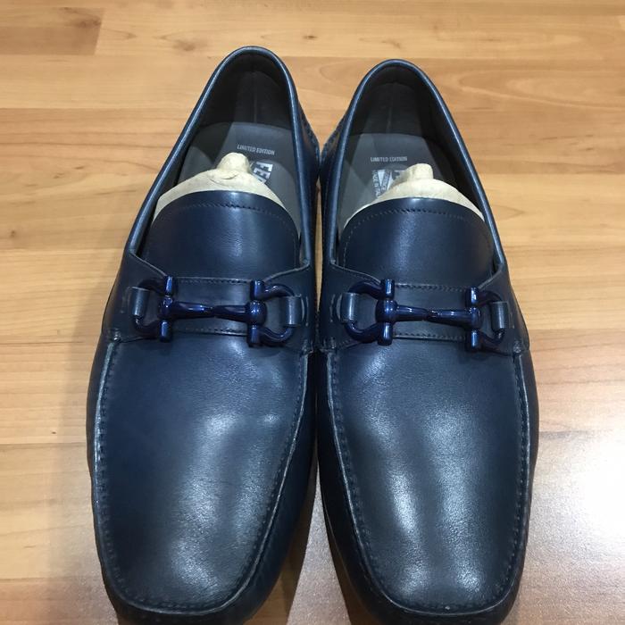 Sepatu Pria Salvatore Ferragamo Limited Edition Blue Navy (Original)