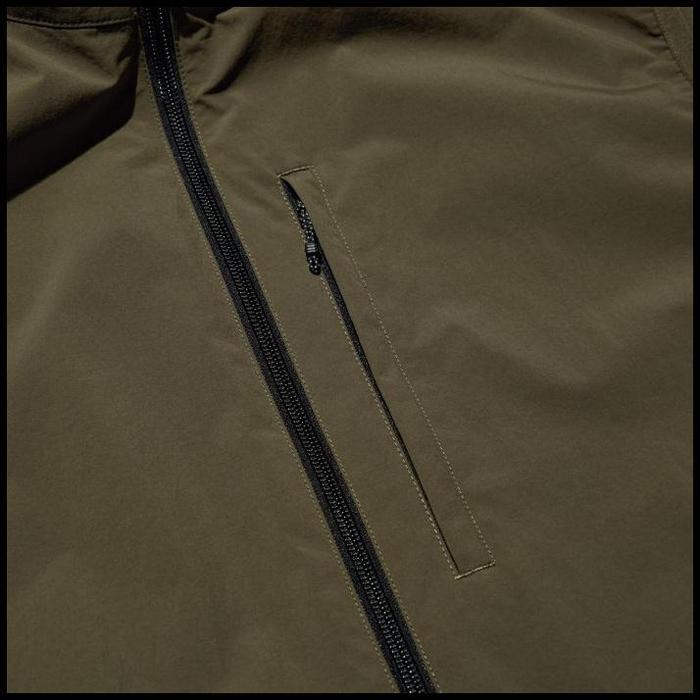 Uniqlo Men Windproof Vest Rompi Tahan Angin Pria Olive Best Seller