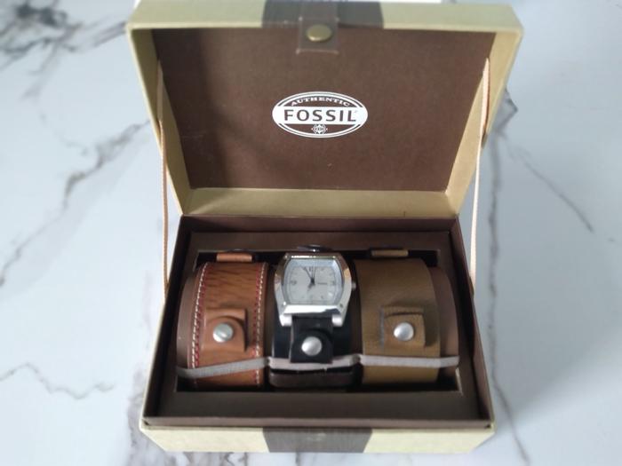 Jam Fossil Gaban Pria 3 strap New With Box