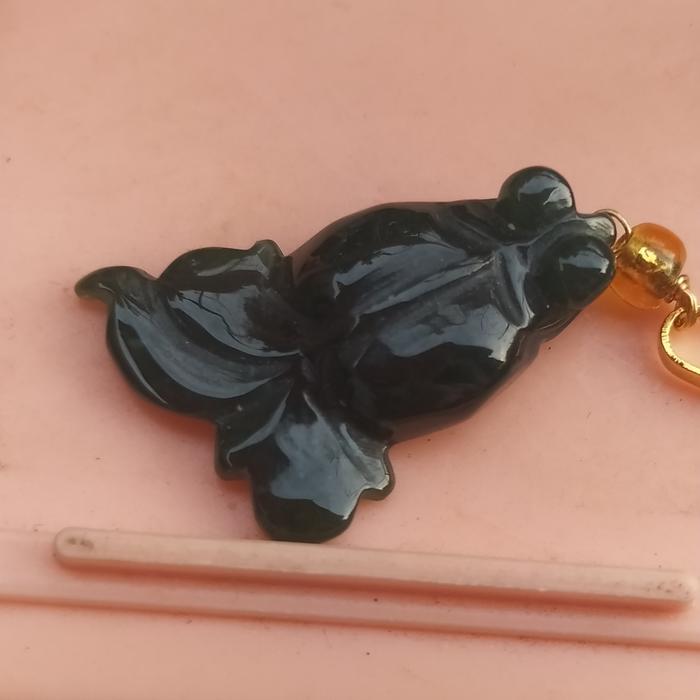 Liontin/pendant Guatemala jade model ikan/goldfish