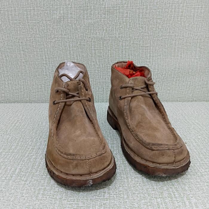 Wolverine wallabe style boots