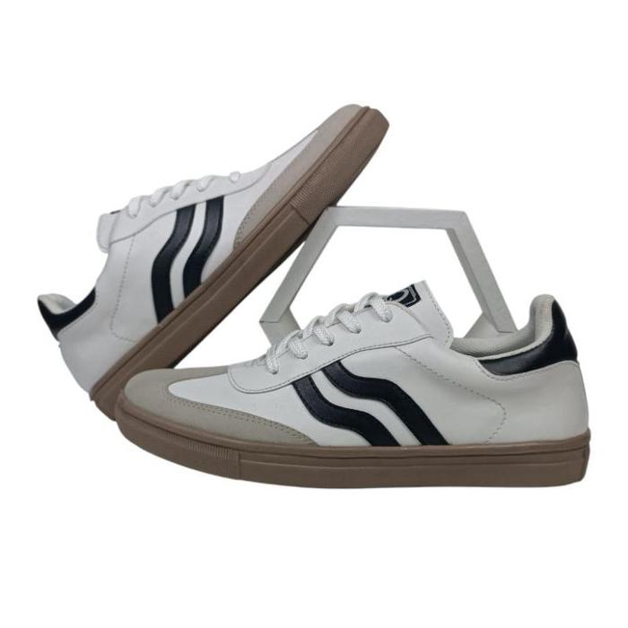 Quickly ‘Hummel’ Series -White Crem,Sepatu Sneakers Casual Pria Material Leather/Sintetis