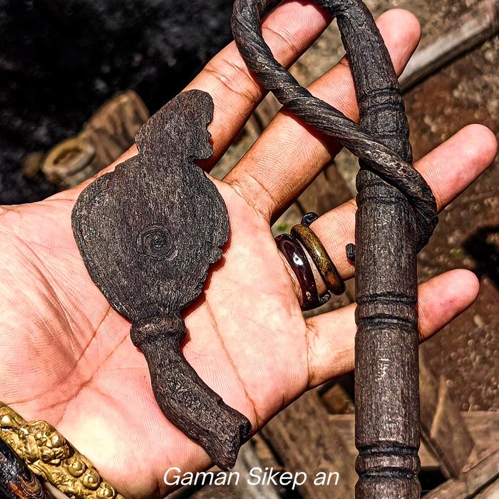 Gaman semar cambuk cumeti lawasan
