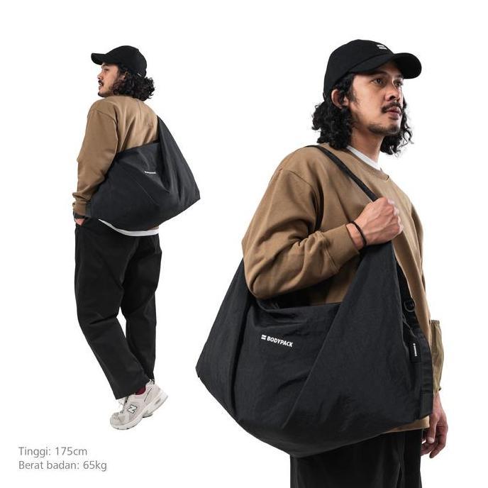 Bodypack Audagami 1.0 Tasuki Bag Tas Selempang Travel Kerja Kuliah Ringan Stylish - Hitam