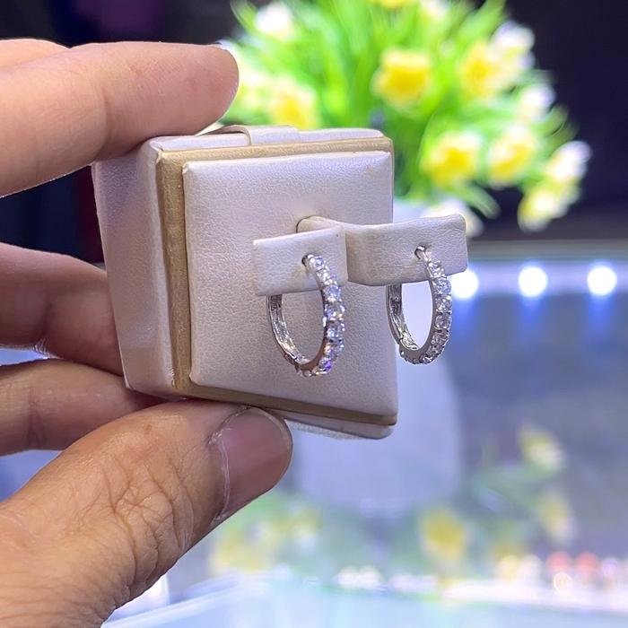 Anting bulat permata mas putih
