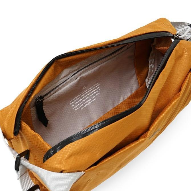 Bellroy Lite Lightweight Sling Bag