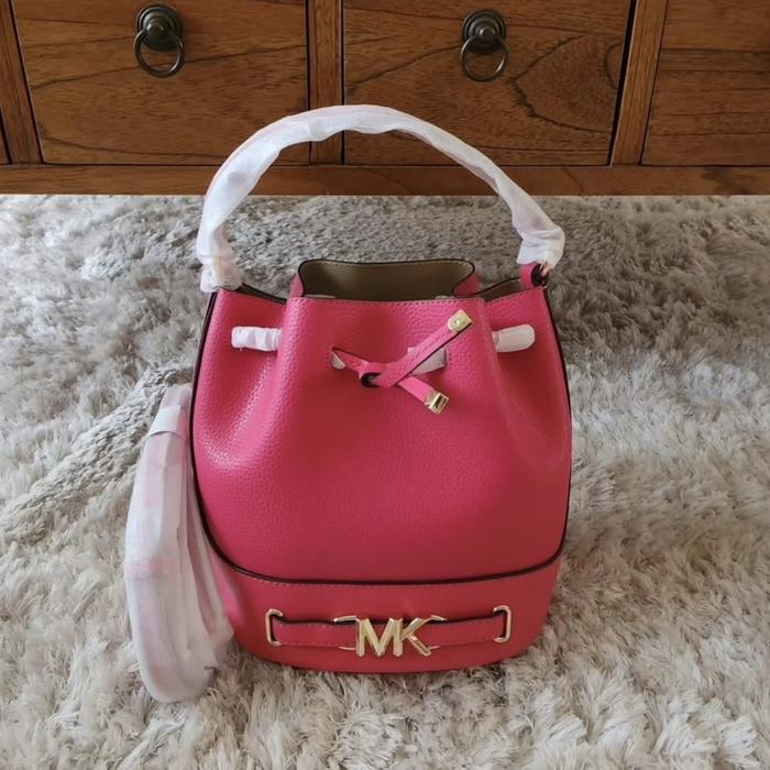 tas wanita mk reed medium bucket messenger pink ej