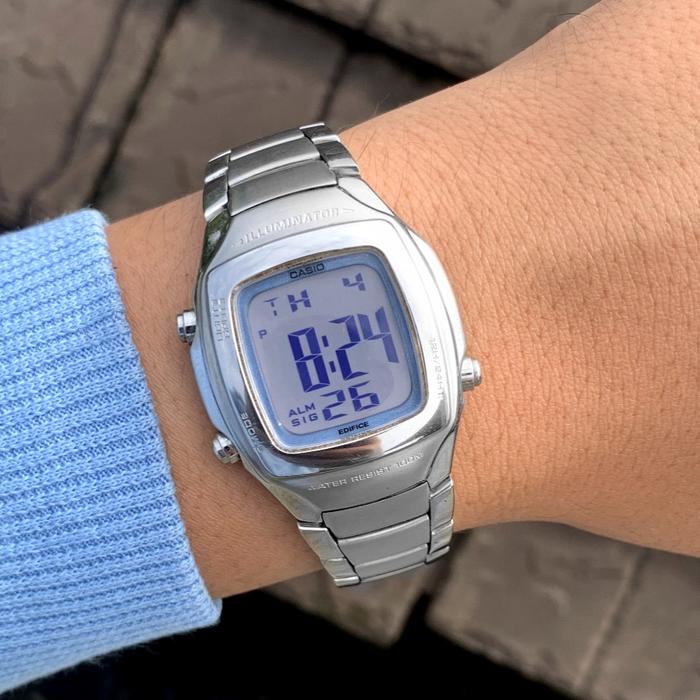 SUDAH SOLD LAKU PAYU ! jam tangan Casio Edifice illuminator EFD 102 digital Japan sport retro lawas 