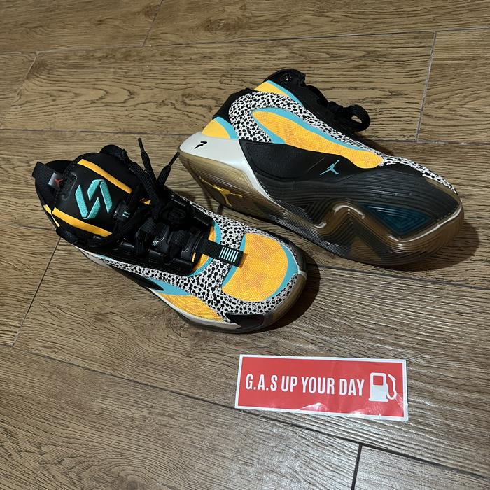 JORDAN LUKA 2 PF THE PITCH