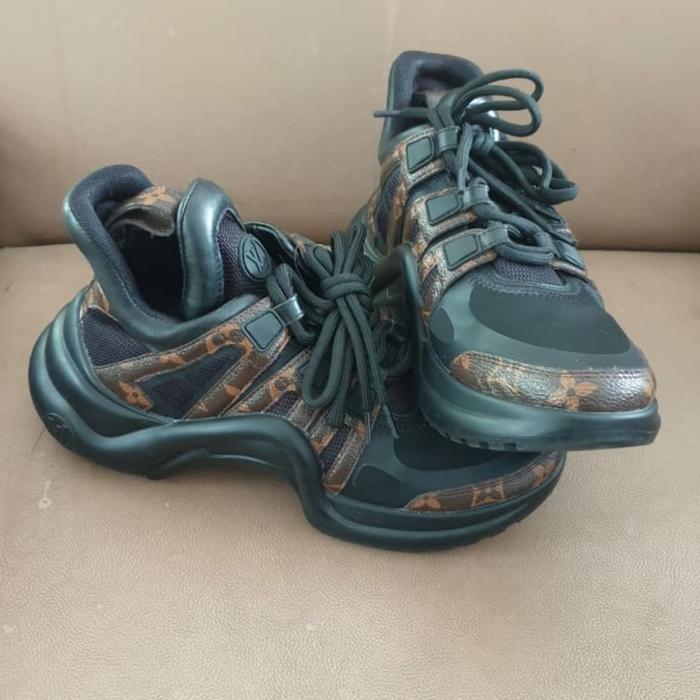 Louis Vuitton Archlight Black Monogram Sneakers Mirror 1:1 Ladies Size 37 EU 4