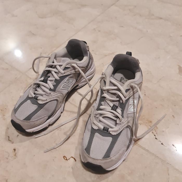 sepatu new balance wanita size 38 preloved