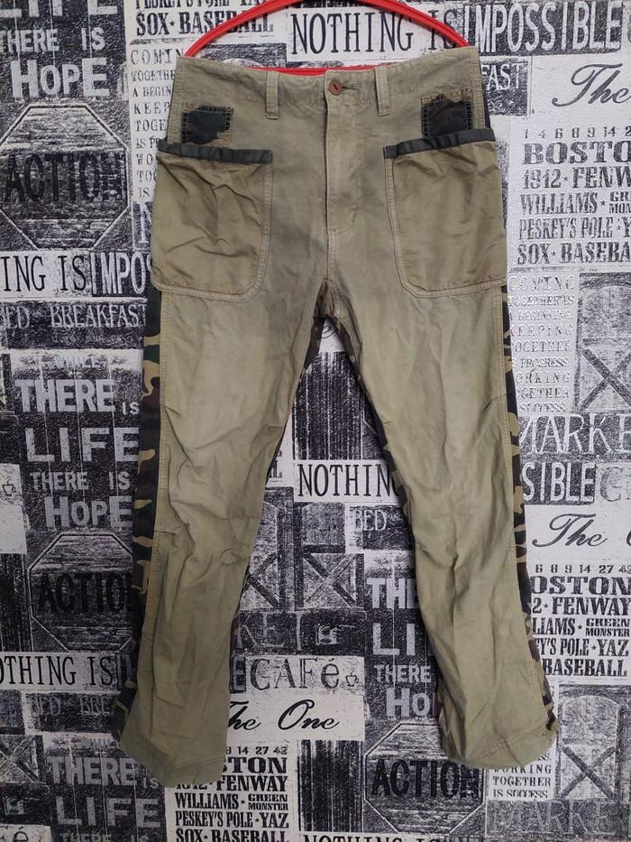 CELANA CARGO  Vintage Avirex USA  Camo Pattern HBT ( herringbone twill ) material