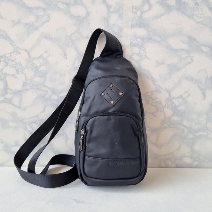 TAS WB PRIA SSAMZIE SPORT SECOND BRANDED IMPORT HITAM / TAS WAIST BAG PRIA