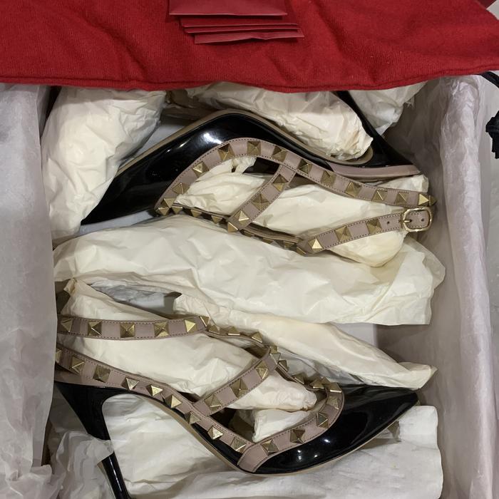 Prelove valentino stud heels (authentic) Size 35,5