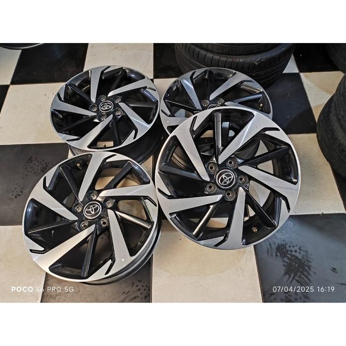 VELG MOBIL ORI STD RUSH RING 17 LEBAR 6,5 PCD 5X114 ET50 TERIOS CAMRY ALPHARD XTRAIL INNOVA XL7 ERTI